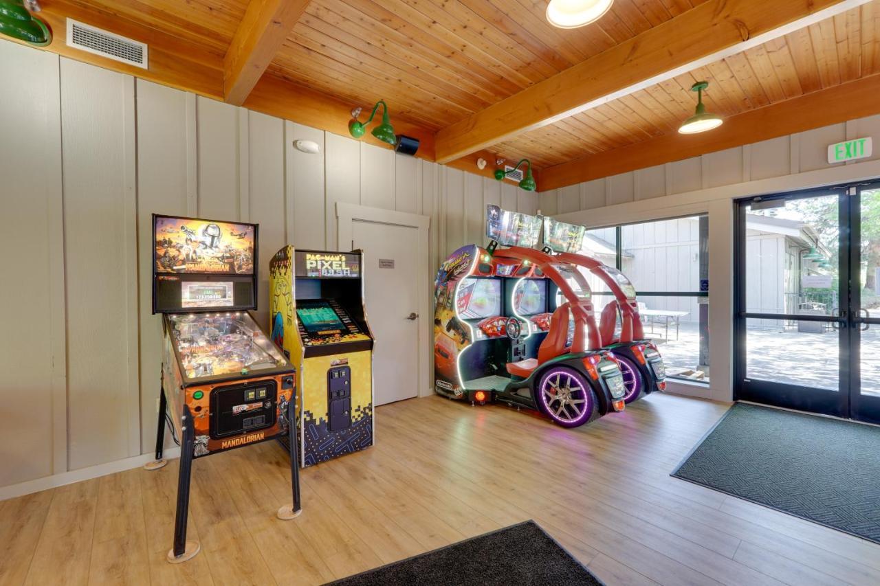 Klamath Falls Getaway With Pool And Hot Tub Access! المظهر الخارجي الصورة