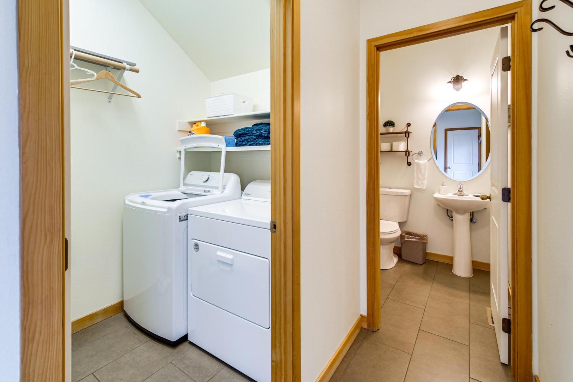 Klamath Falls Getaway With Pool And Hot Tub Access! المظهر الخارجي الصورة